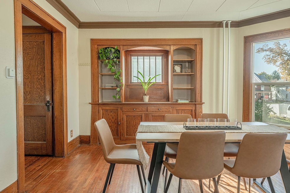 908 19th Ave, Monroe, WI 53566 - photo 1