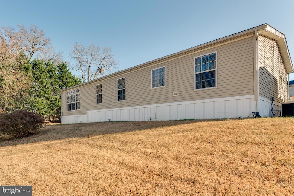 436 Dutch Dr, Lothian, MD 20711 - photo 1