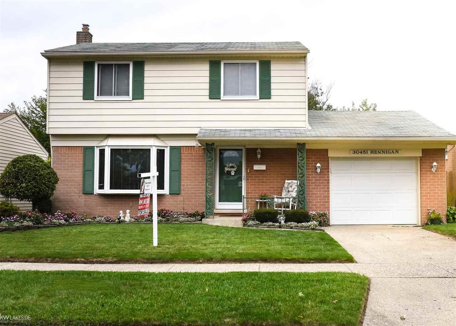 30451 Hennigan St, Roseville, MI 48066 - photo 1