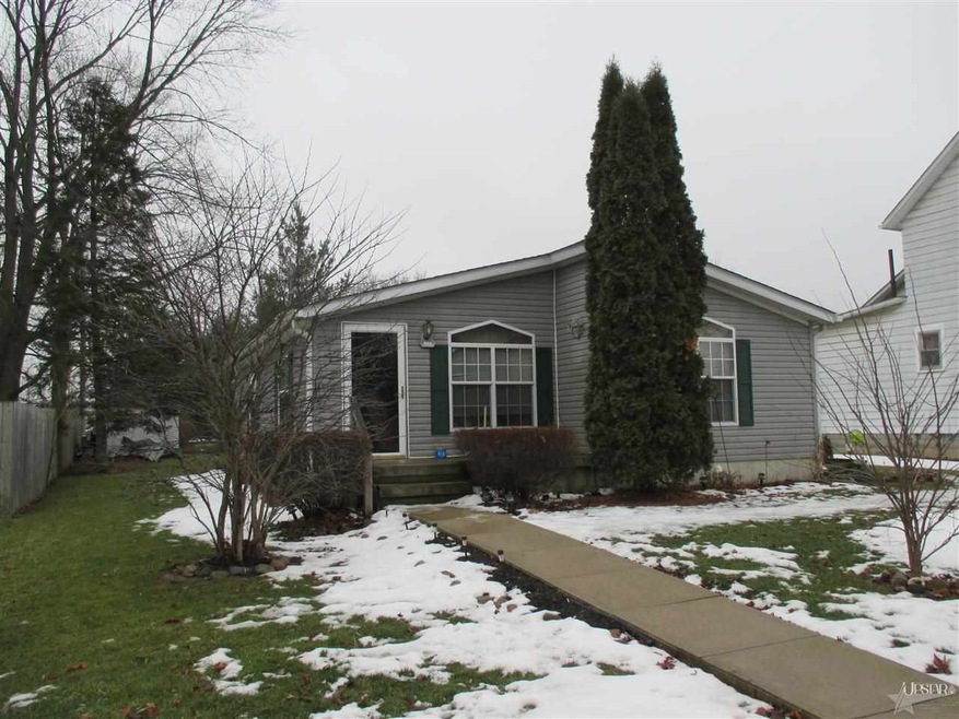 914 N Main St, Warren, IN 46792 - photo 1