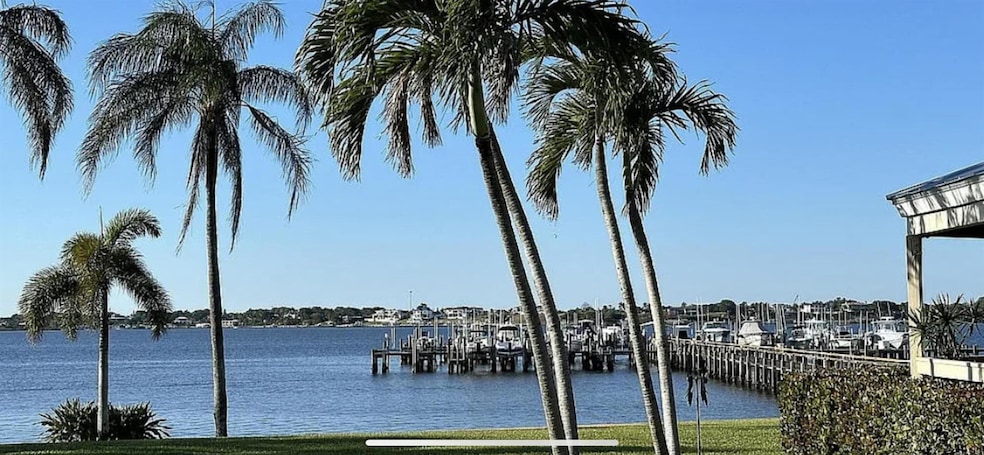 For Rent $2,425/month