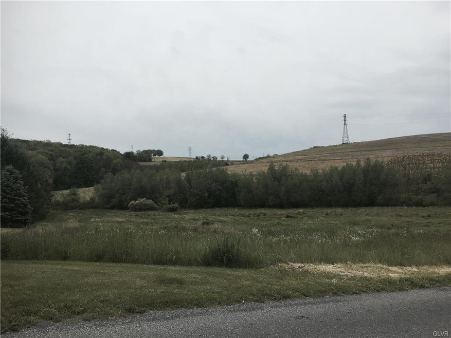 553 W High St, Nazareth, PA 18064 - photo 1