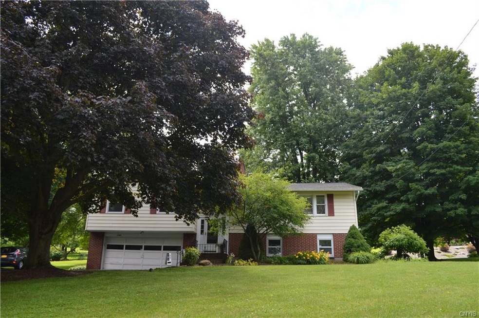 Welcome to 2786 Lyons Rd.