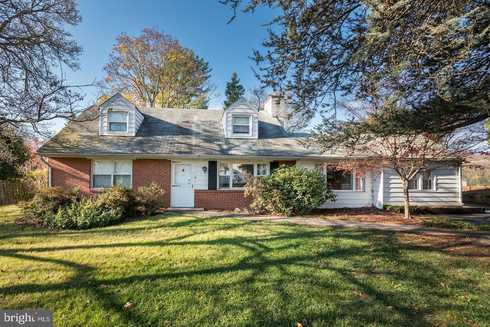 321 S Providence Rd, Wallingford, PA 19086 - photo 1