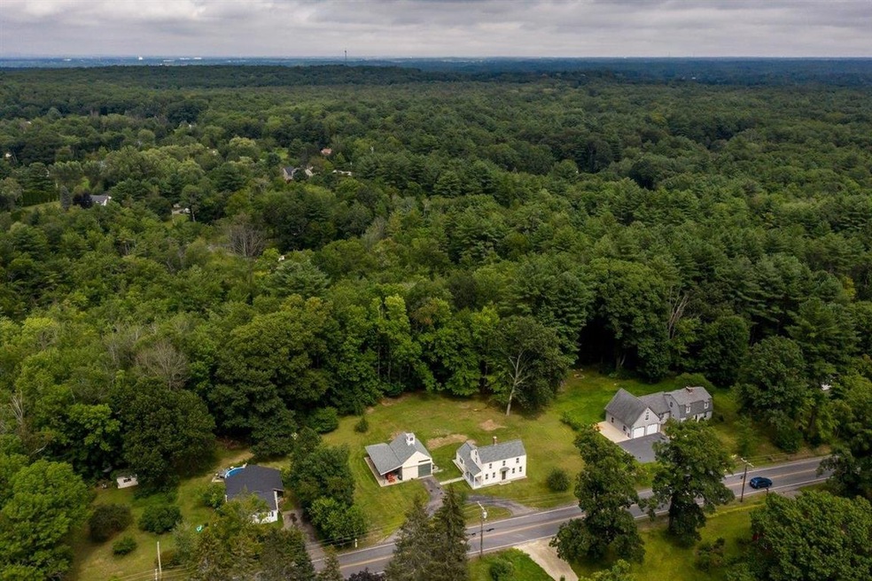 67 Winnicutt Rd, Stratham, NH 03885 - photo 1
