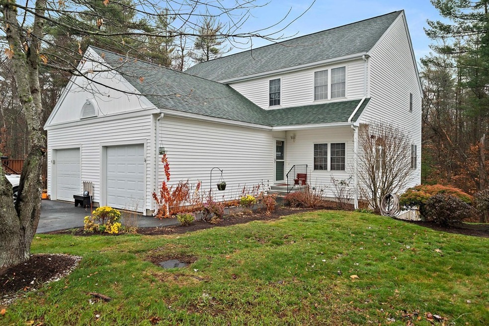 34 Robin Ln, Rockland, MA 02370 - photo 1