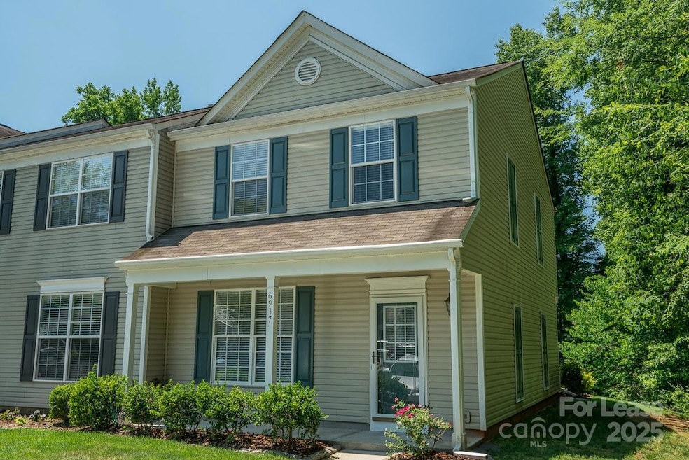 6937 Rothchild Dr, Charlotte, NC 28270 - photo 1