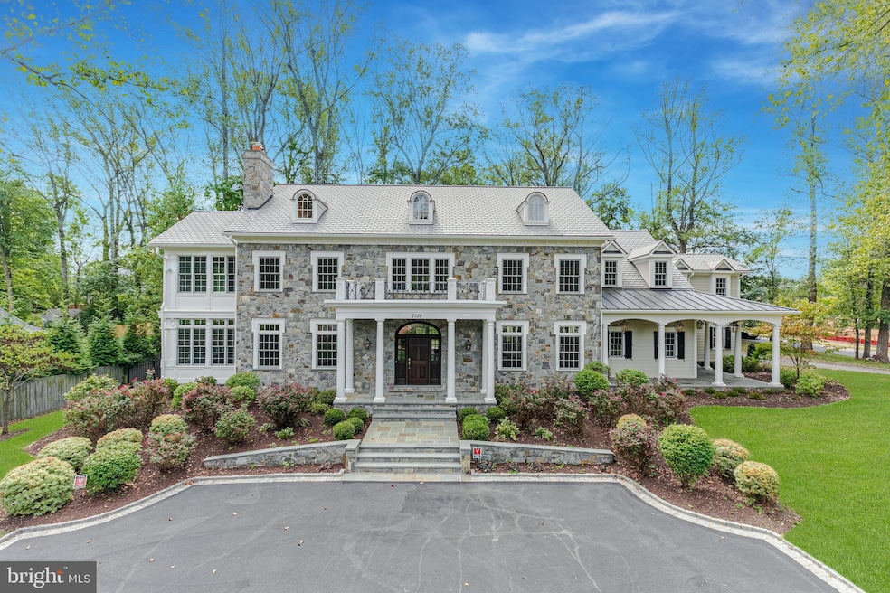 7109 Benjamin St, McLean, VA 22101 - photo 1