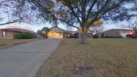 7508 Northfield Dr, North Richland Hills, TX 76182 - photo 1