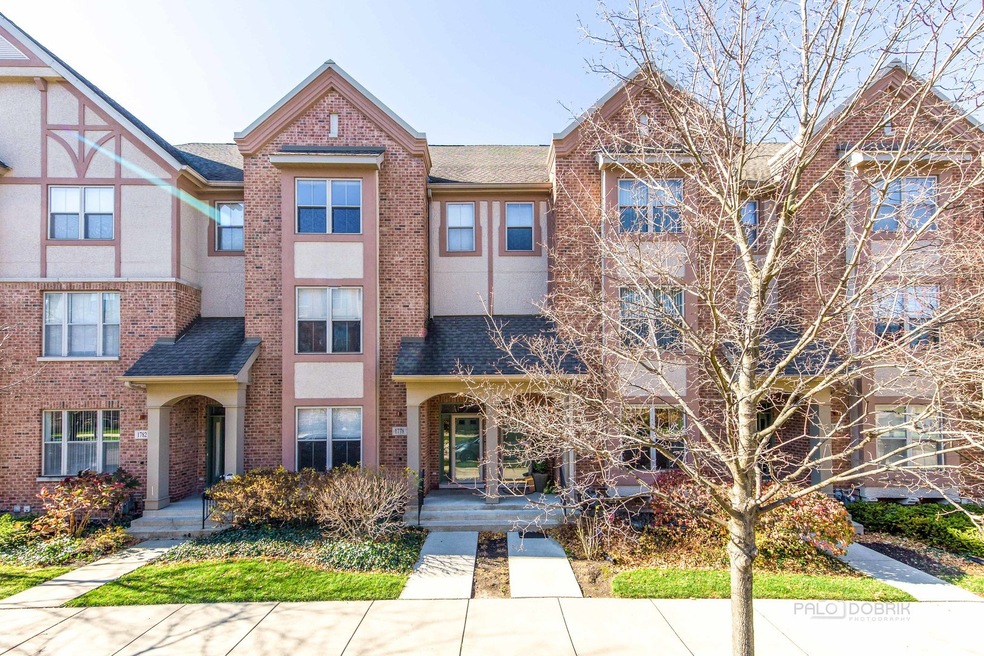 1778 Tudor Ln, Northbrook, IL 60062 - photo 1
