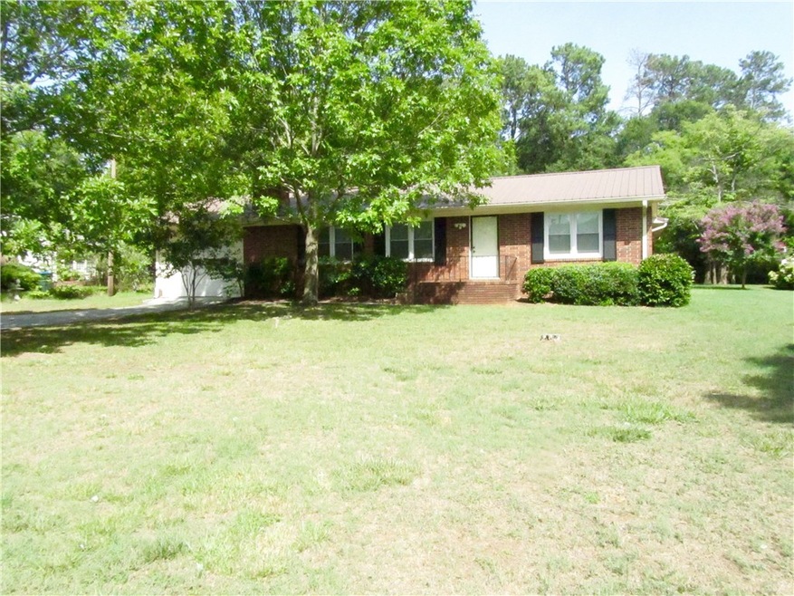 55 Wilson Dr, Commerce, GA 30529 - photo 1