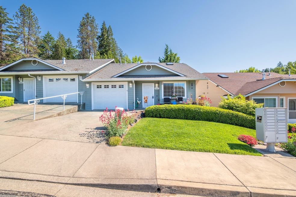 3005SWUniversityRd-006
