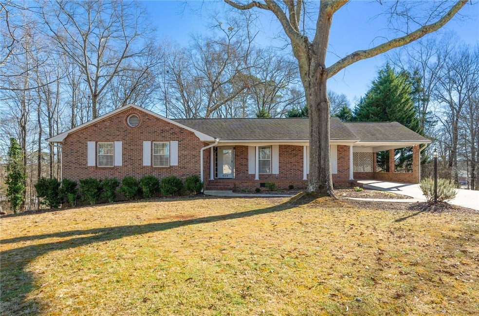 500 Pinewood Dr, Pendleton, SC 29670 - photo 1