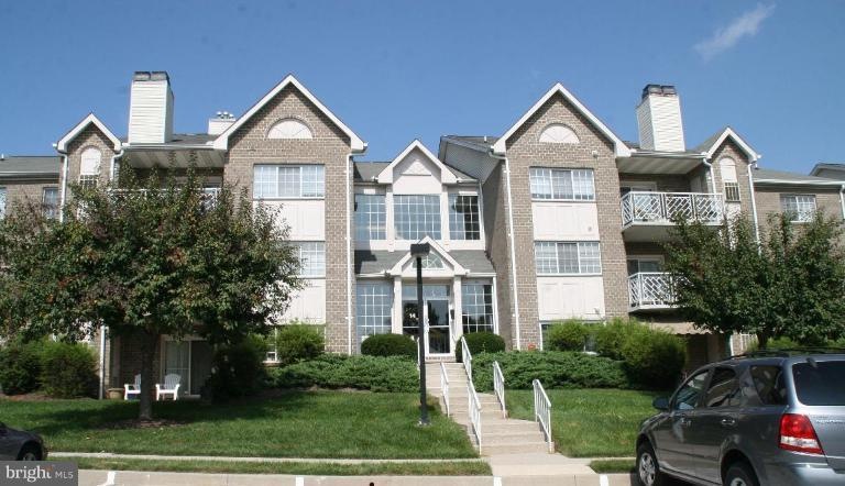 14 Bandon Ct unit 301, Lutherville Timonium, MD 21093 - photo 1