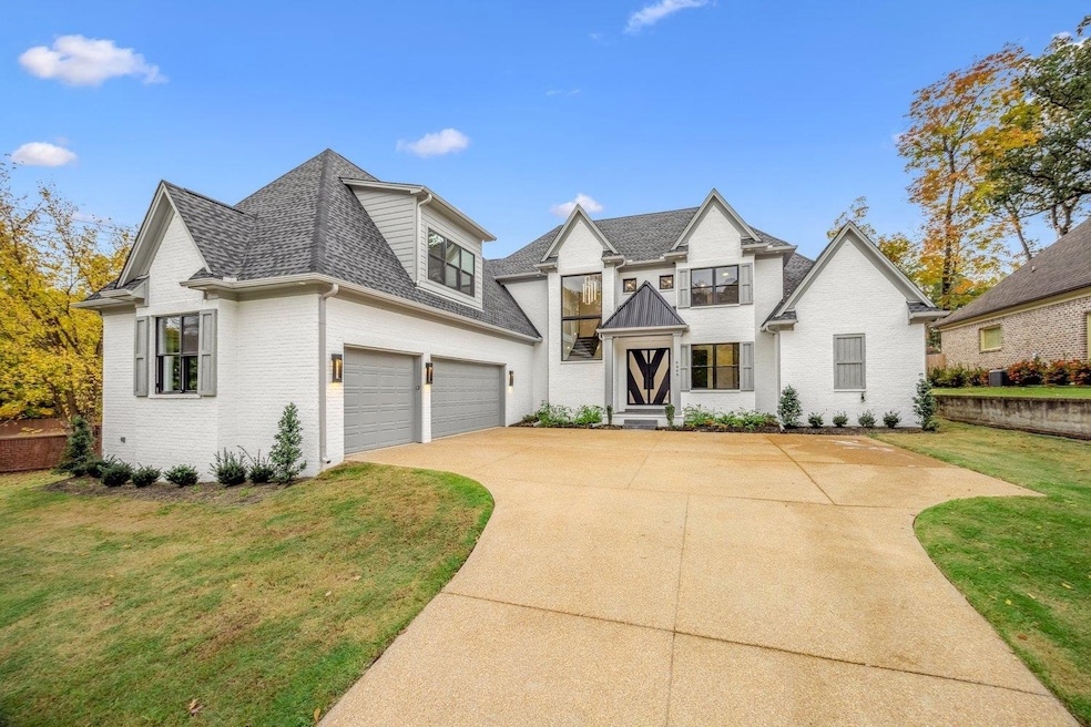 For Sale $795,000 • Co-Listing Agent