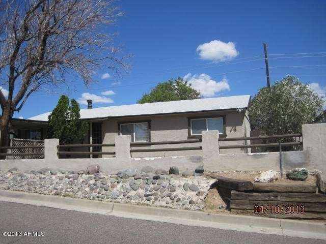 FRONT OF THE HOUSE