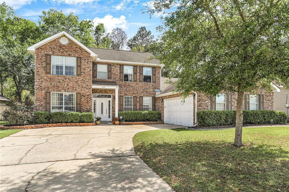 1119 Lori Dr, Slidell, LA 70461 - photo 1