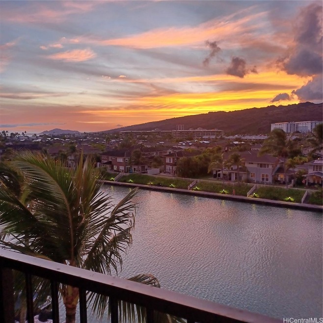 Magical Sunset glow just over the Ko'olau mountain