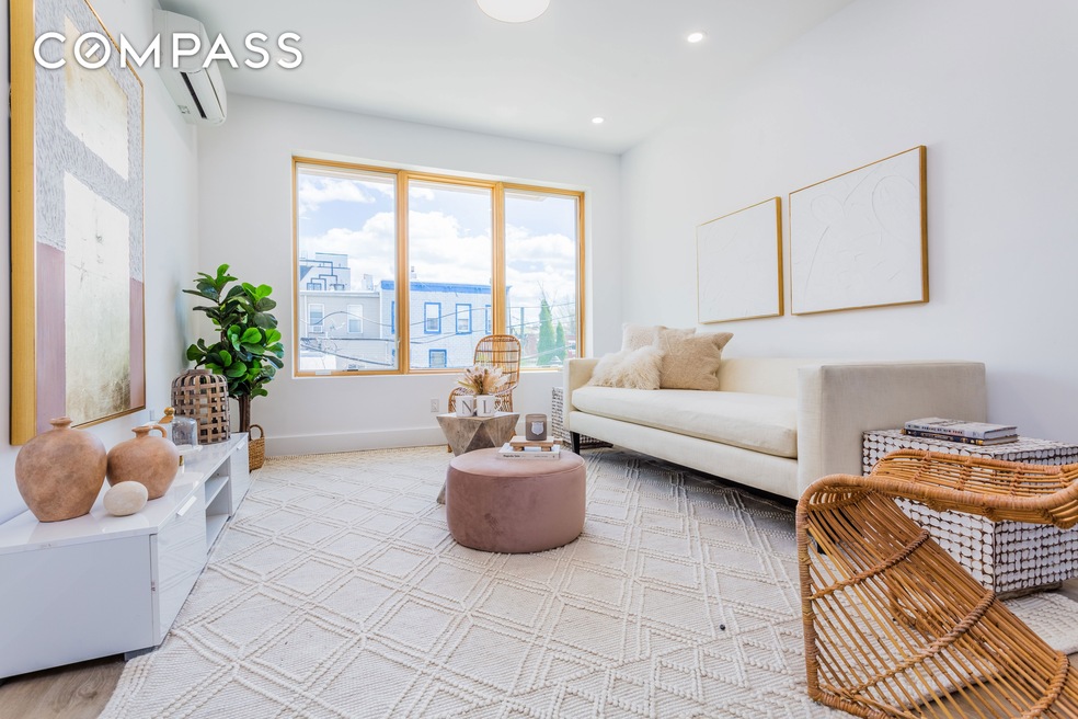 Sold $1,100,000 • Co-Listing Agent