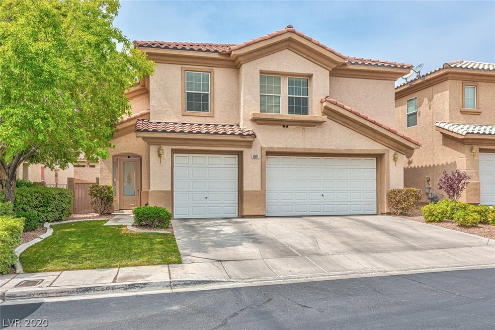 3817 Palm Island with 3 car garage