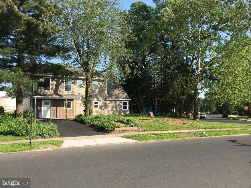 2 Ambling Ln, Levittown, PA 19055 - photo 1