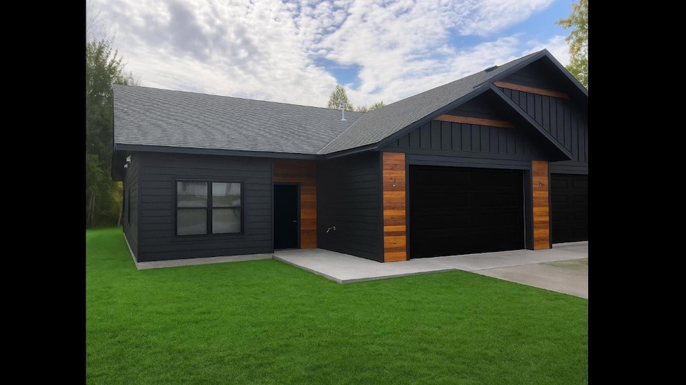 1566 Carlton Ave W, Cloquet, MN 55720 - photo 1