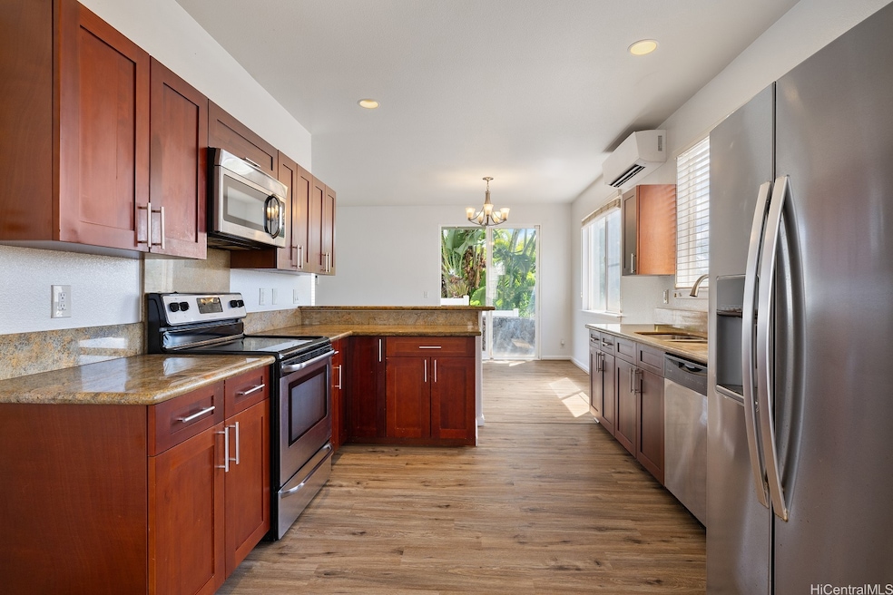 Relax in air conditioning or open the sliding door