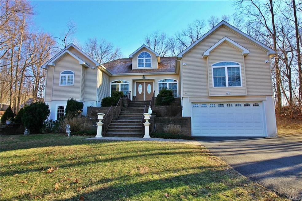 26 Elm Rd, Lake Peekskill, NY 10537 - photo 1