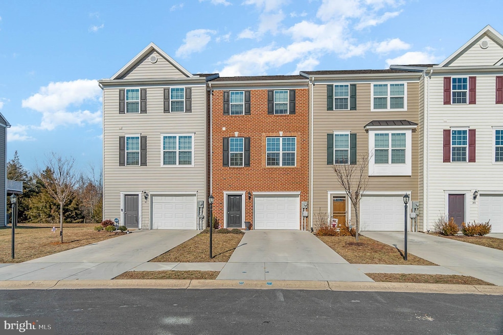 39 Winslow Ct, Gettysburg, PA 17325 - photo 1