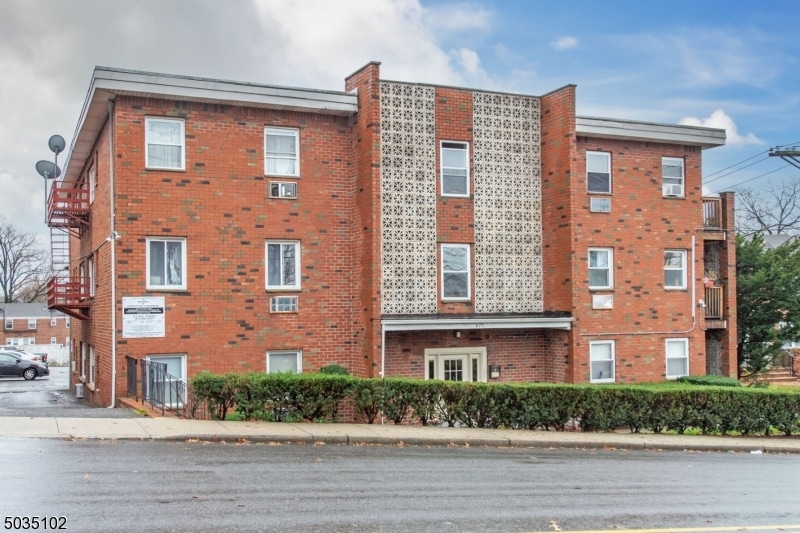 Sold $150,000 • Co-Listing Agent