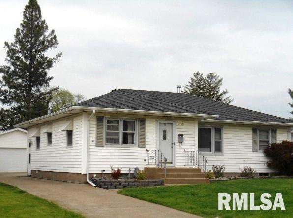 3230 W 18th St, Davenport, IA 52804 - photo 1