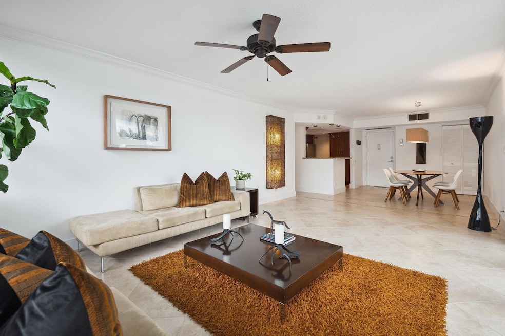 East Point Towers unit 311, Fort Lauderdale, FL 33304 - photo 1