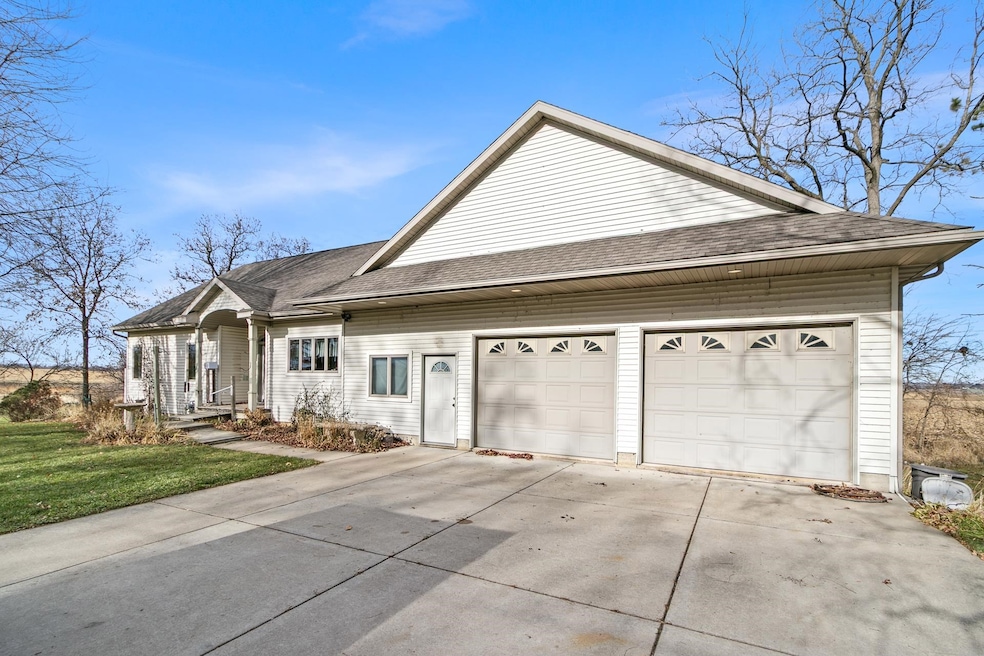 2992 Burke Rd, Sun Prairie, WI 53590 - photo 1