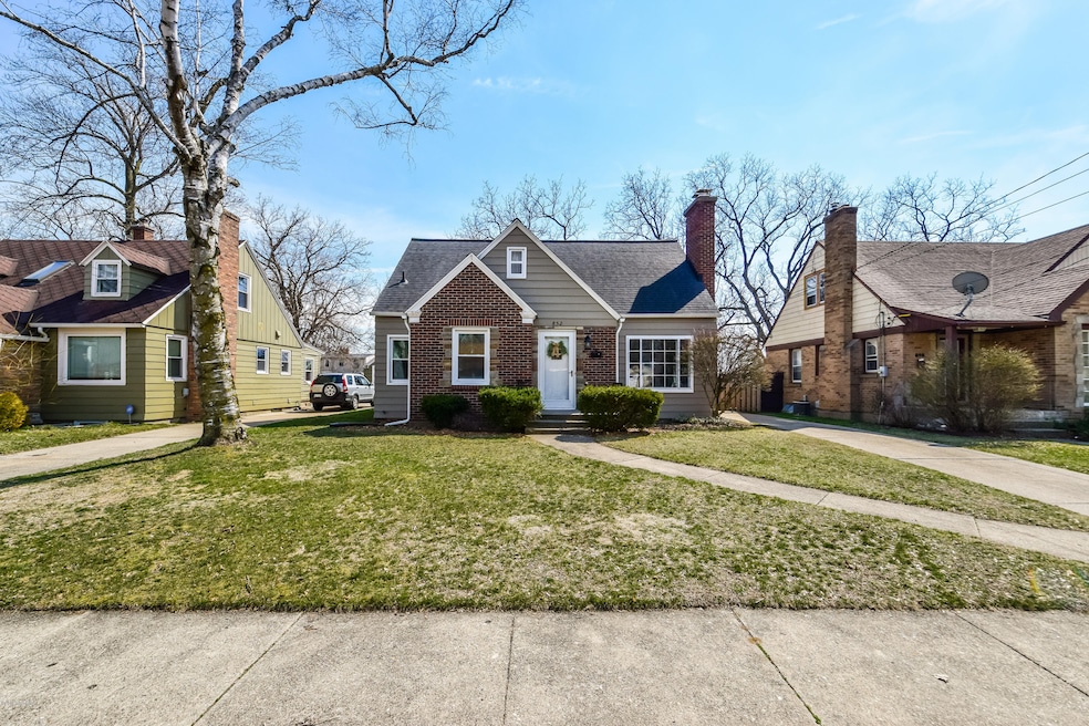 001-Front_View-5618591-large