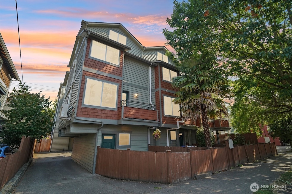 6562 5th Ave NE unit C, Seattle, WA 98115 - photo 1