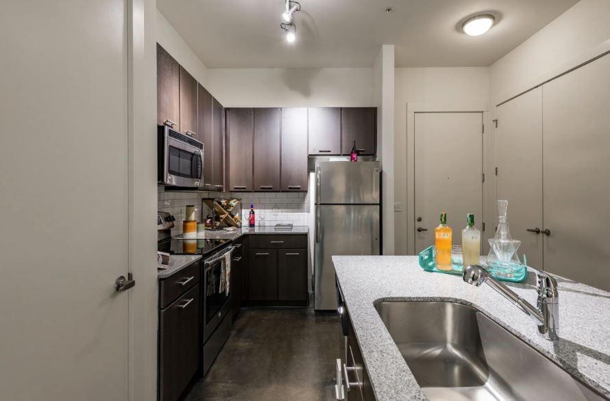 1391 Collier Rd NW unit 3108, Atlanta, GA 30318 - photo 1