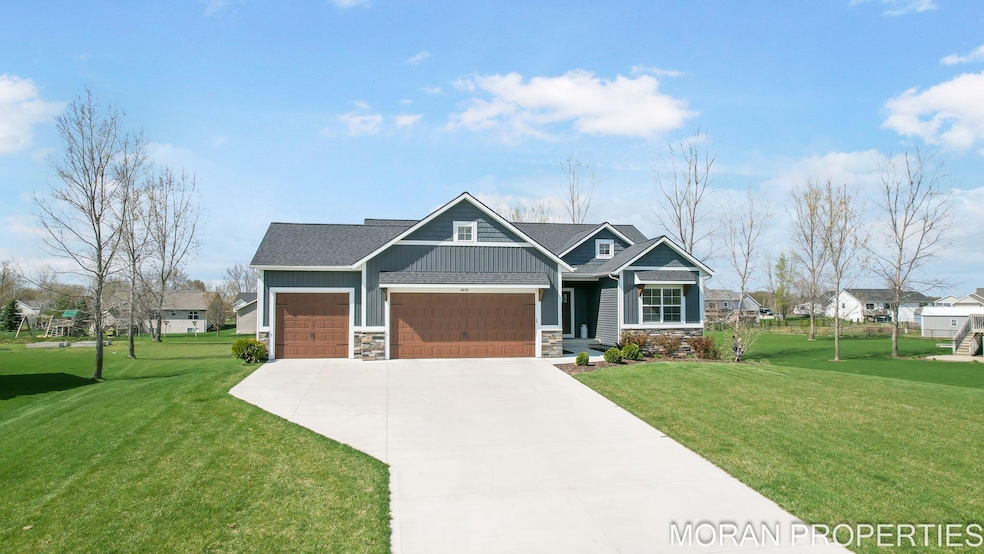 8898 Meadows Pointe Dr, Allendale Charter Township, MI 49401