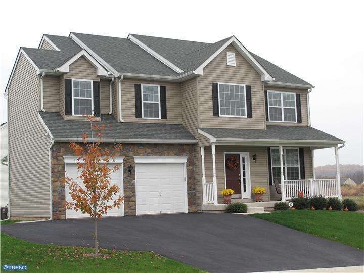 43 Green Meadow Dr, Royersford, PA 19468 - photo 1