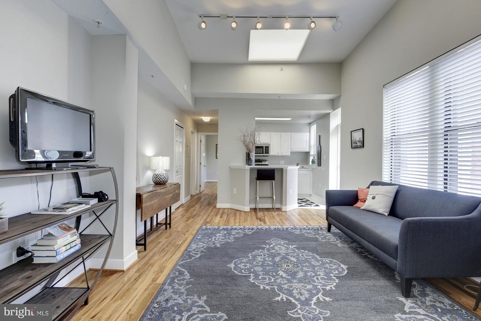 1827 Florida Ave NW unit 403, Washington, DC 20009 - photo 1