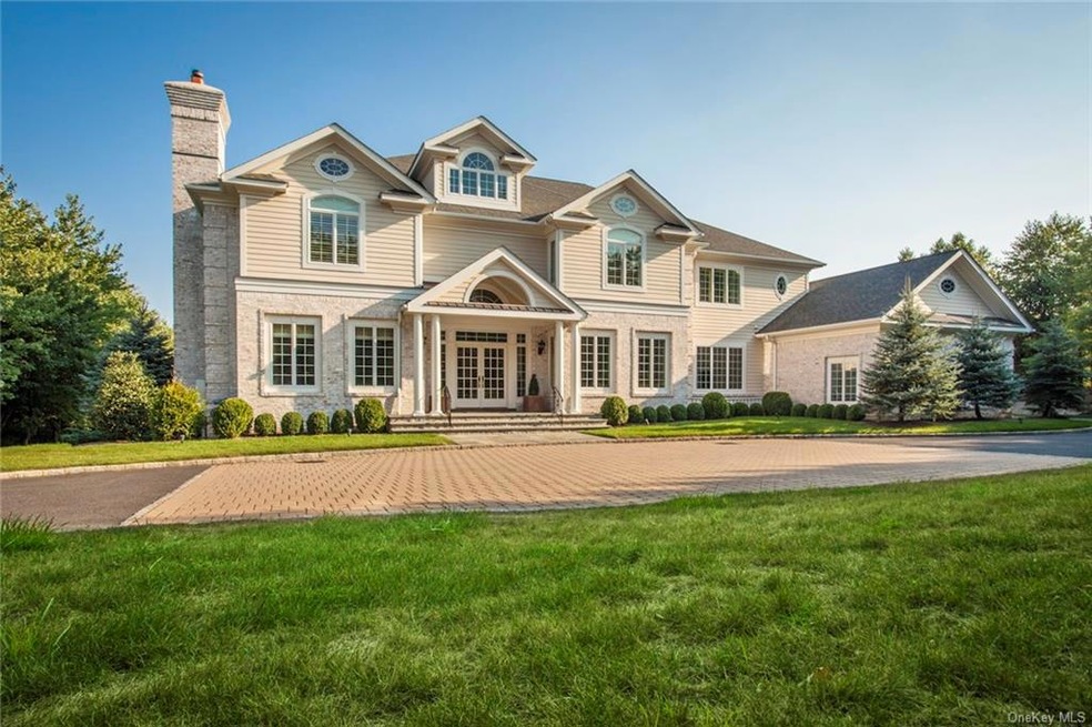 5 Knightsbridge Manor Rd, Purchase, NY 10577 - photo 1