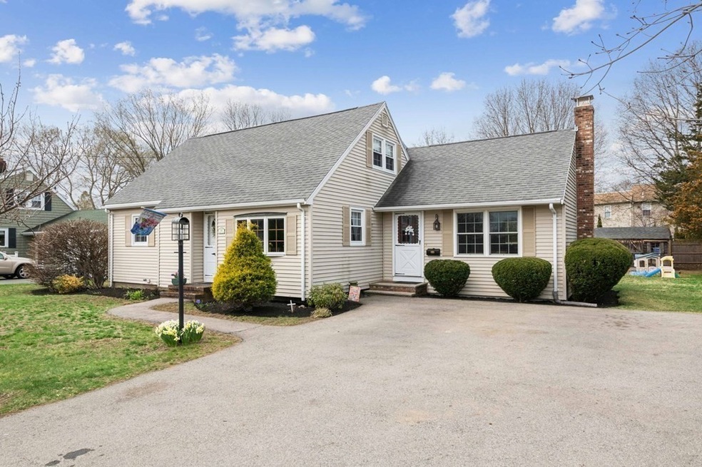 181 Pine St, Danvers, MA 01923 - photo 1