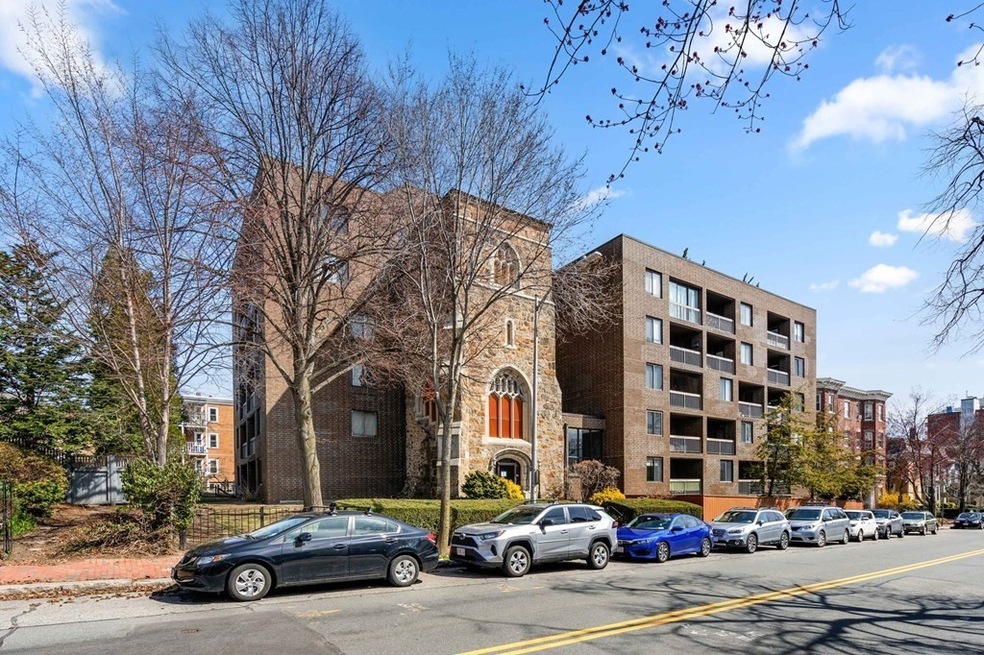 321 Harvard St unit 206, Cambridge, MA 02139 - photo 1
