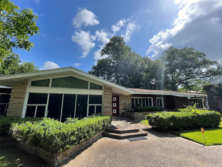 3715 Rio Vista St, Houston, TX 77021 - photo 1