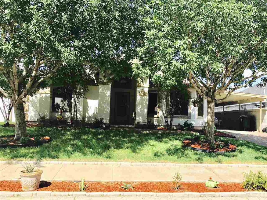 12603 Grey Fox Cir, Laredo, TX 78045 - photo 1