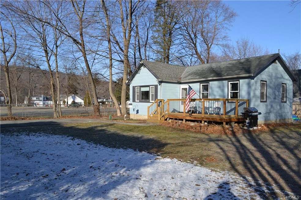 22 Huguenot Rd, Carmel, NY 10512 - photo 1