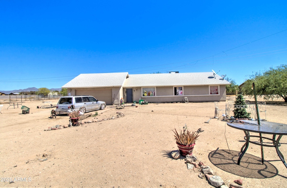 22222 W Lower Buckeye Rd -3