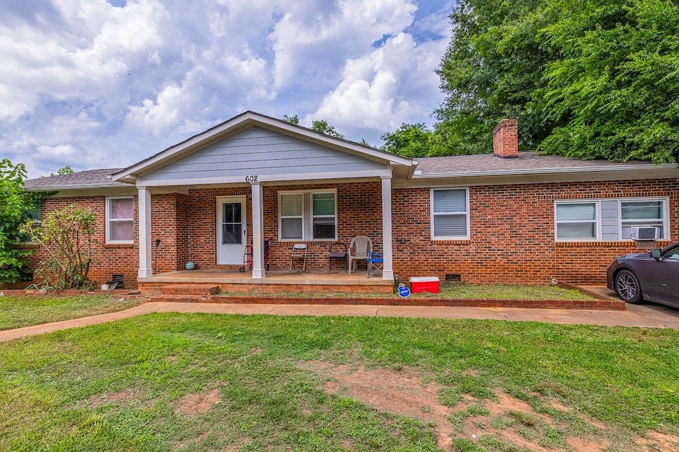 For Sale $205,000 • Co-Listing Agent