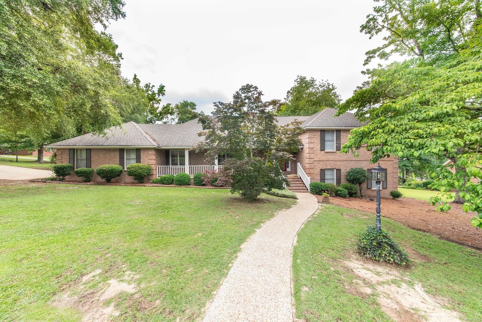220 Deer Run Dr, Prattville, AL 36067 - photo 1
