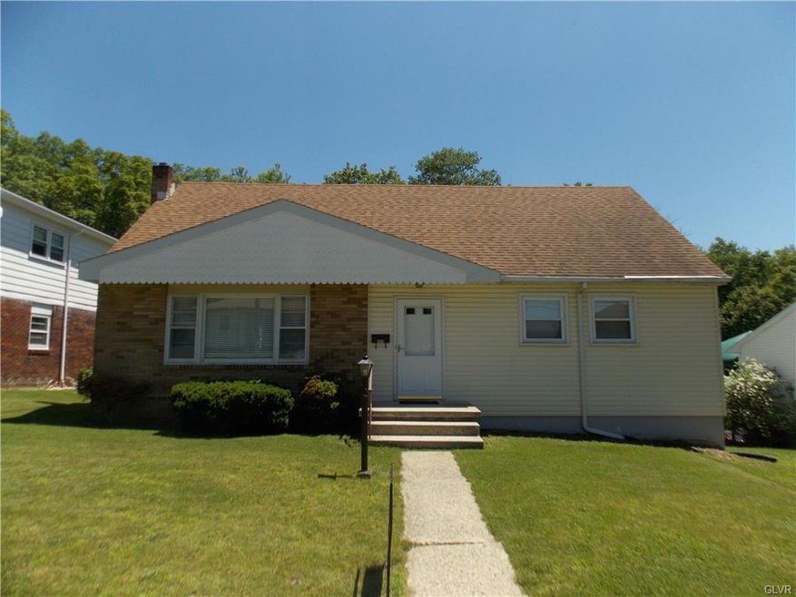 513 Lombard St, Tamaqua, PA 18252 - photo 1