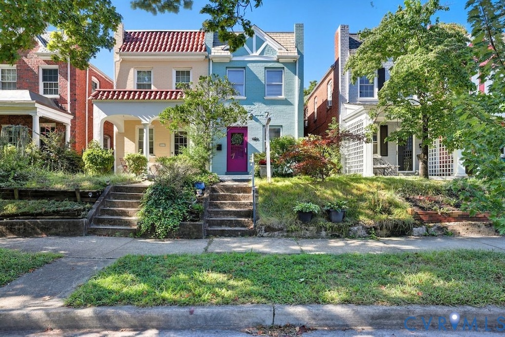 Pending $385,900 • Co-Listing Agent